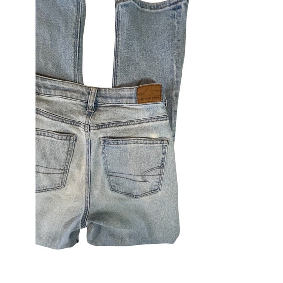 American Eagle Jeans Women 2 High Rise Distressed Mom Straight Stretch (W26 L25) - Picture 10 of 14